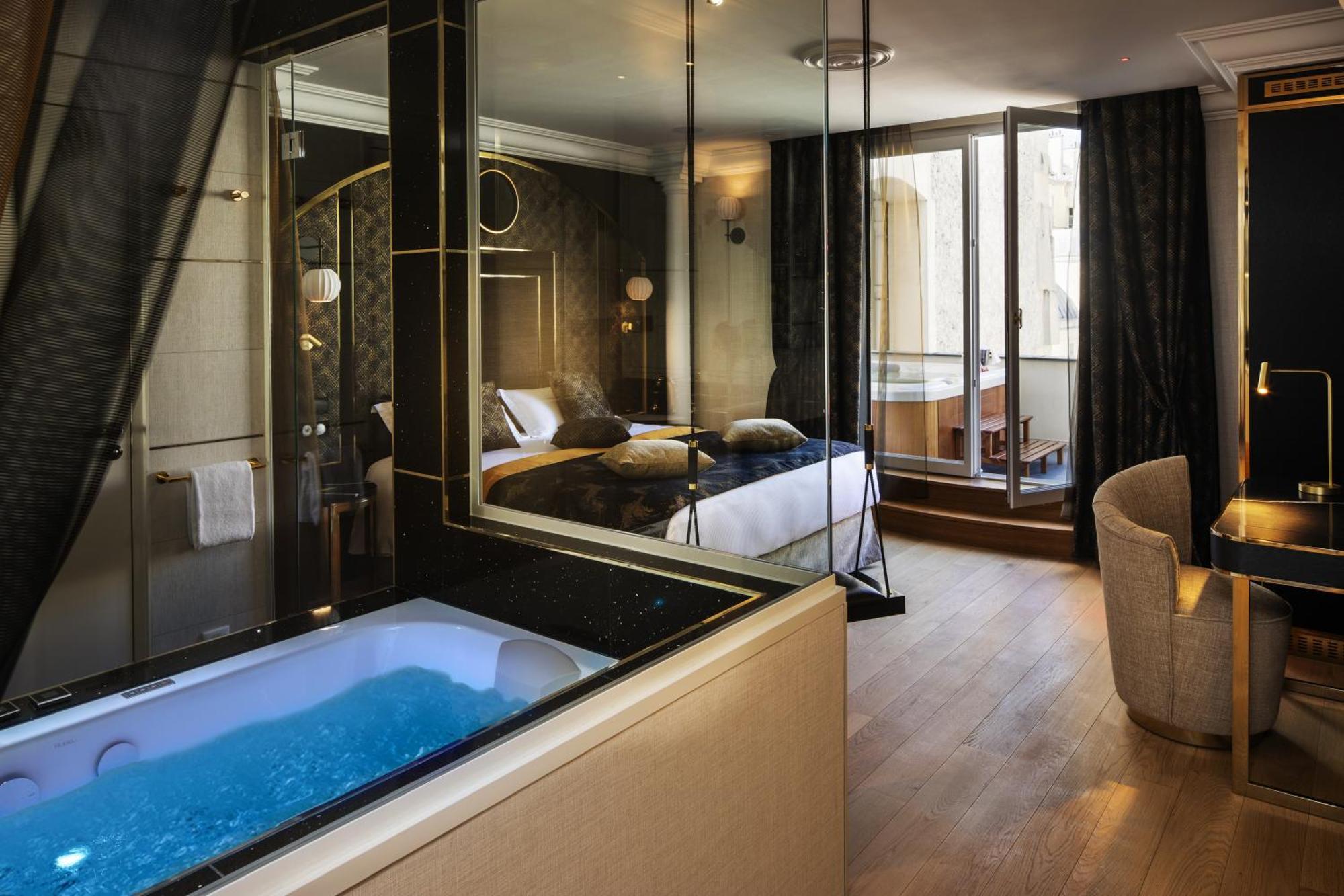 Chambre de Luxe - Bain de Minuit avec Bain à Remous et Terrasse