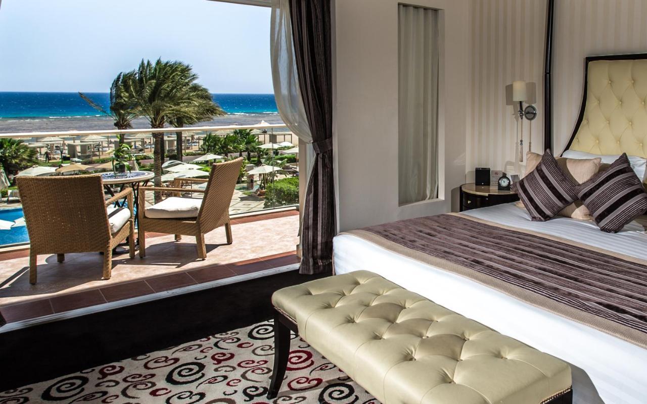 Suite Premier - Vue sur Mer et Piscine - Forfait VIP