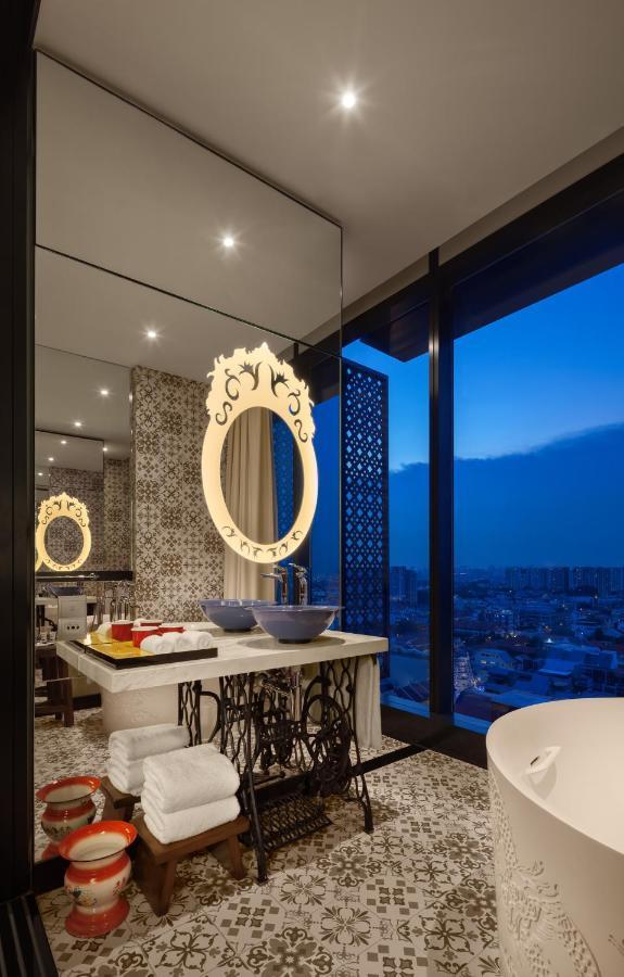 Hébergement Lit King-Size Standard avec Baignoire - Vue sur Quartier Historique