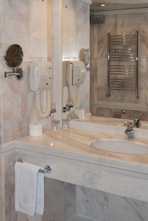 Chambre Double ou Lits Jumeaux