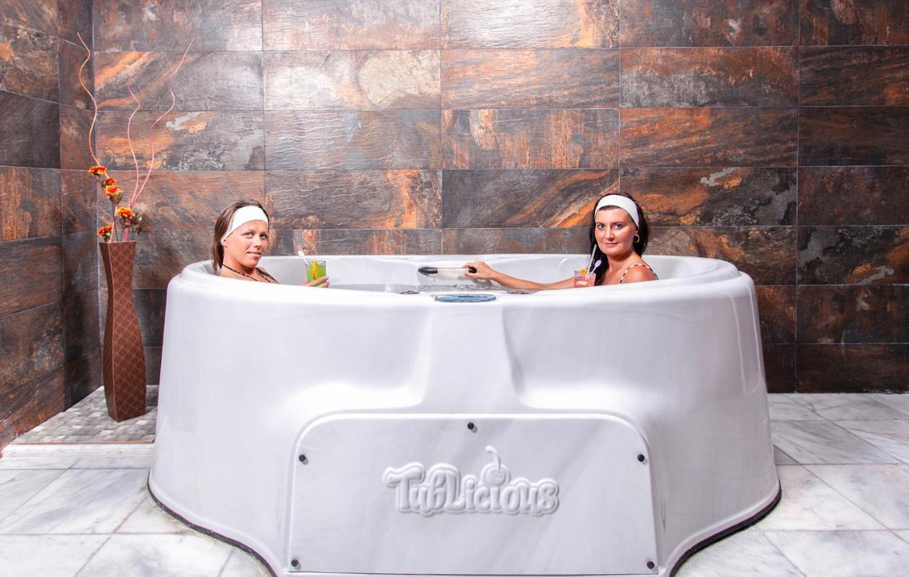 Forfait Spa Sérénité - Massage Gratuit, Bain Turc Complet et Plus Encore