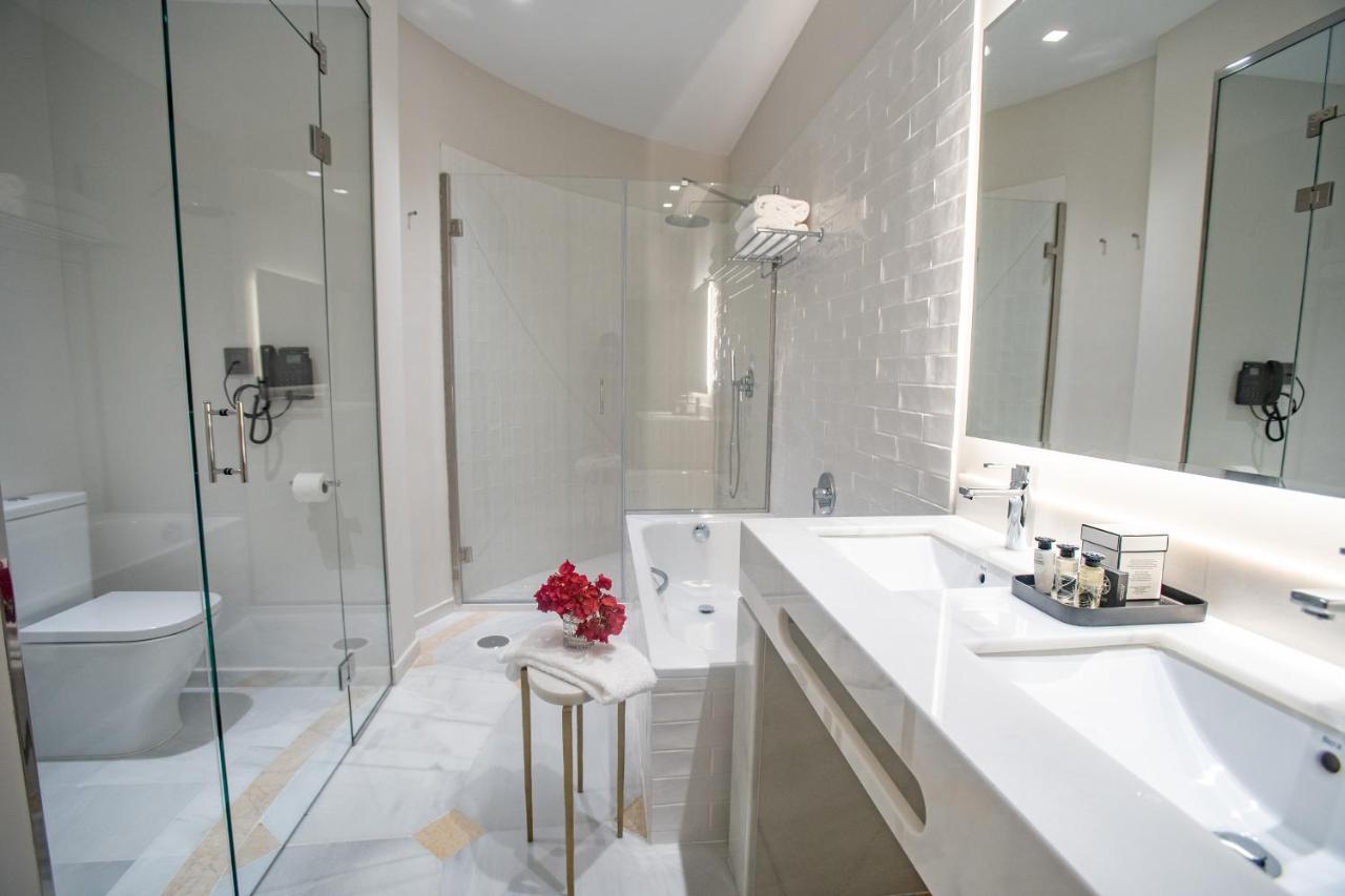 Chambre Deluxe Double ou Lits Jumeaux