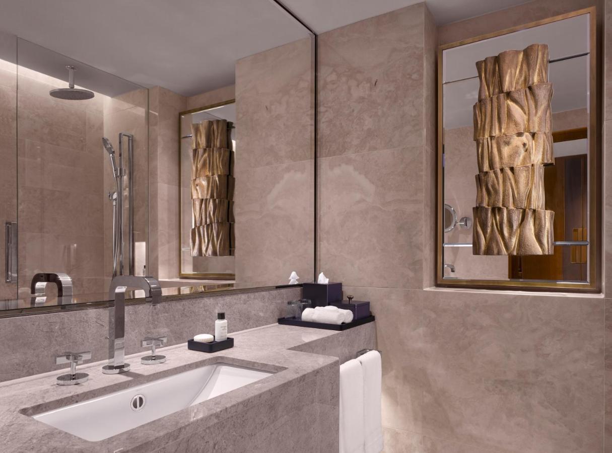 Chambre Lit King-Size Confortable - Étage Mayfair