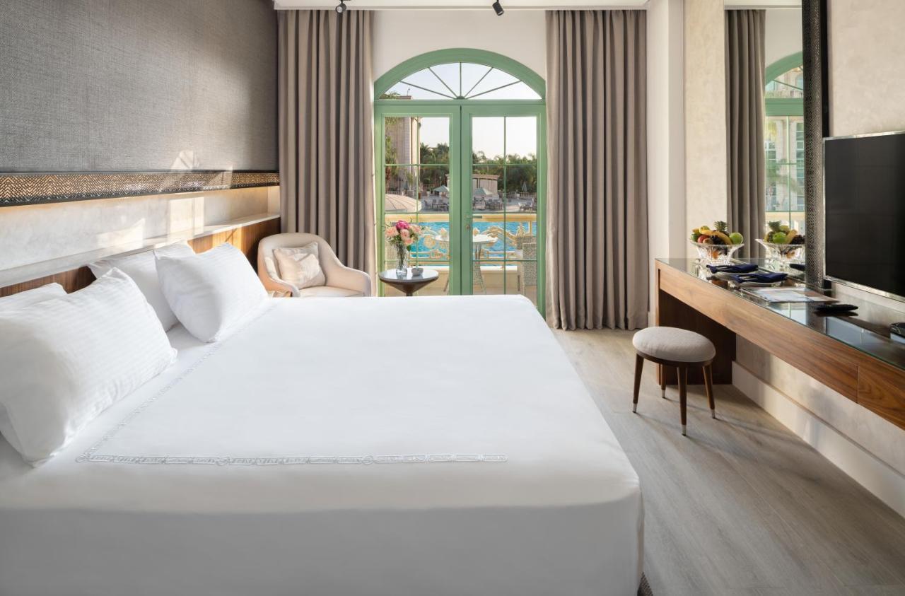 Chambre Double ou Lits Jumeaux Deluxe - Vue sur Piscine
