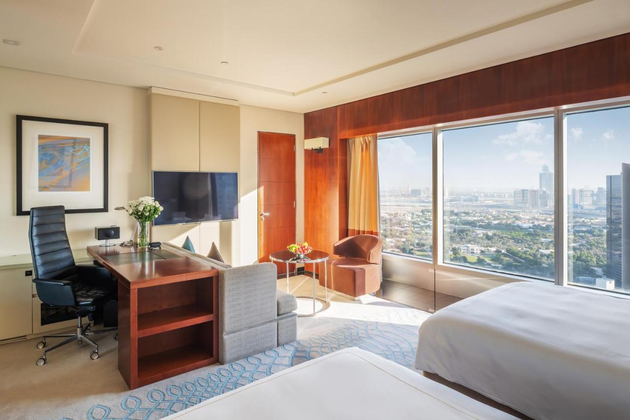Chambre club avec vue sur la ville, connexion directe au musée du futur, petit-déjeuner gratuit, goûter signature, apéritif, rafraîchissements sans alcool et canapés