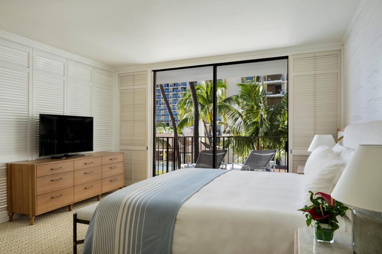 Suite Lit King-Size Pour Personnes à Mobilité Réduite - Vue sur Piscine
