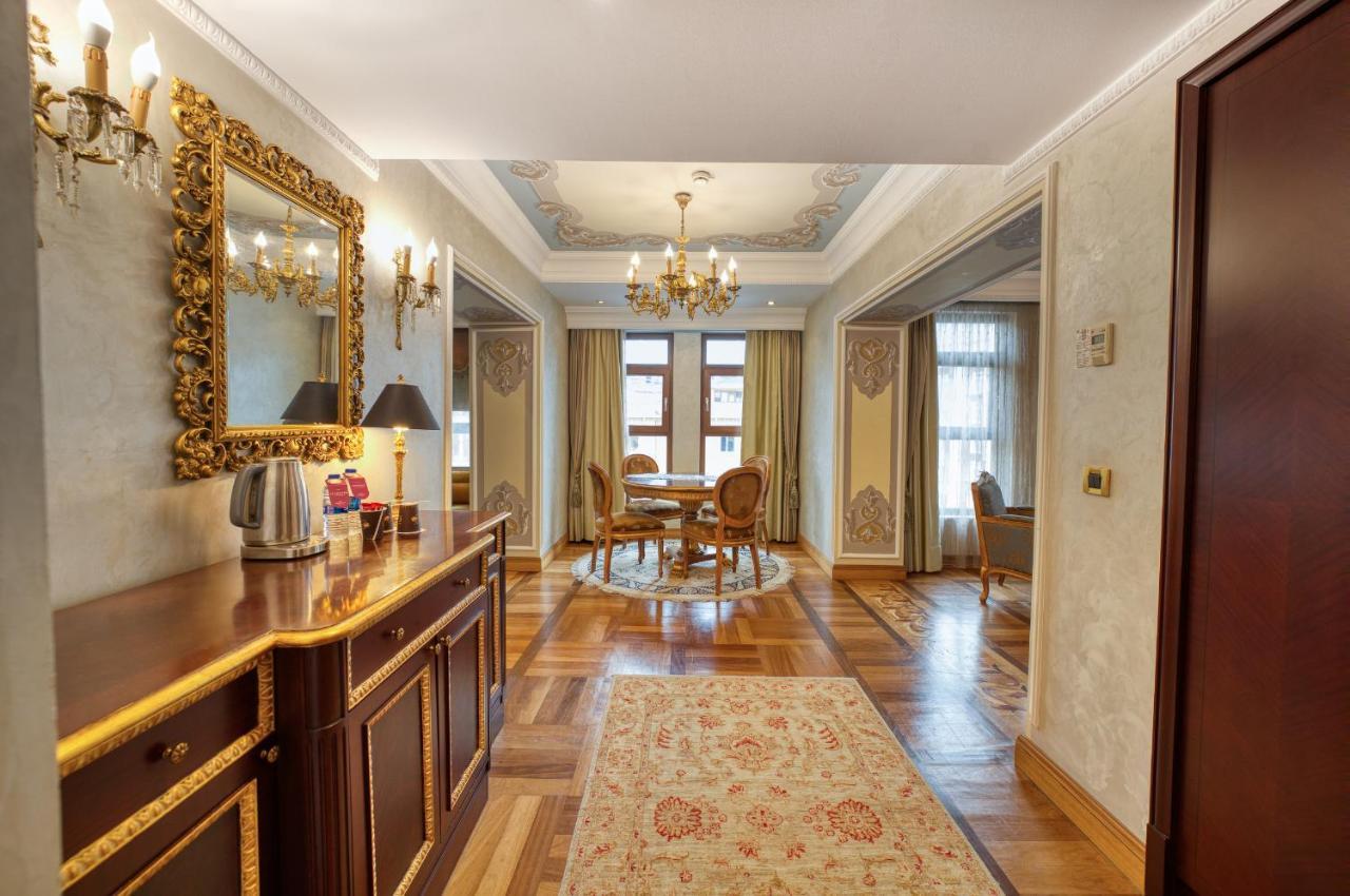 One-Bedroom Suite with King Bed - Non-Smoking,1198612231:JPEG