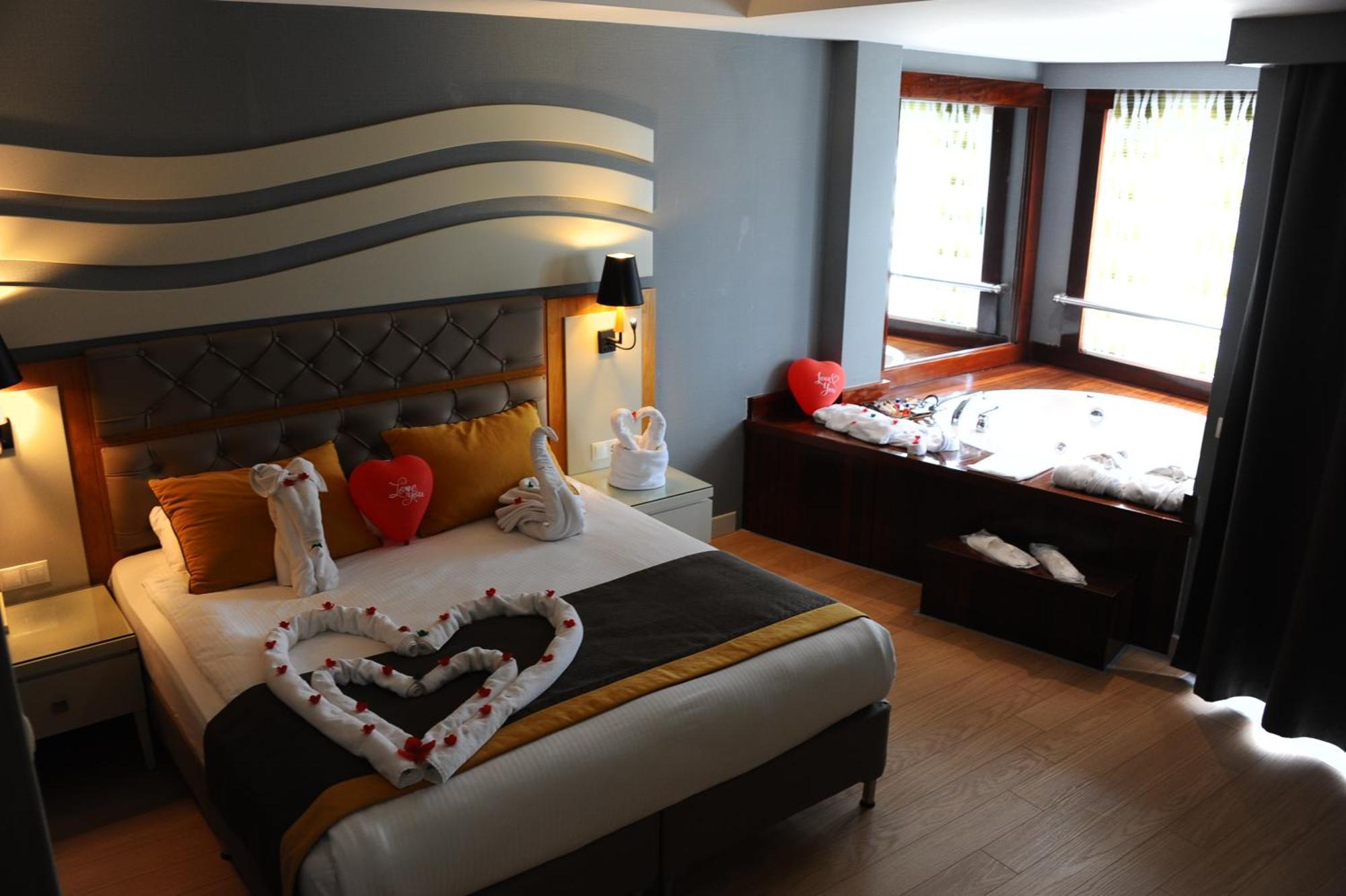 Chambre Double avec Baignoire Spa