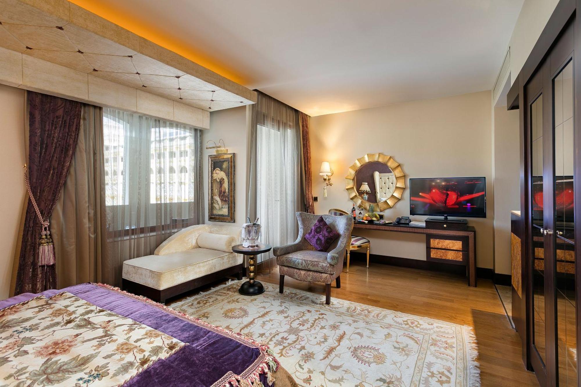 Chambre Premium avec vue latérale sur la mer/piscine