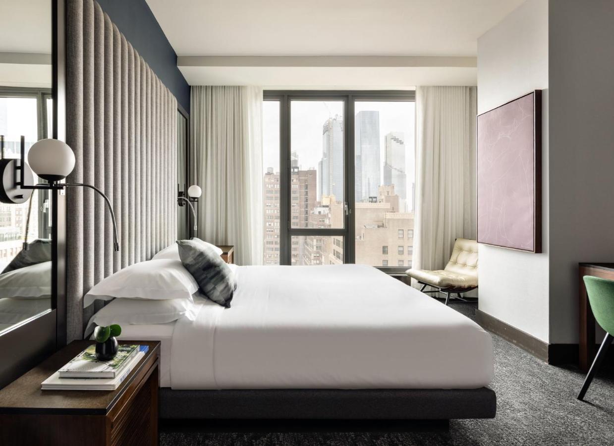 Chambre Lit King-Size avec Douche Accessible en Fauteuil Roulant - Non-Fumeurs