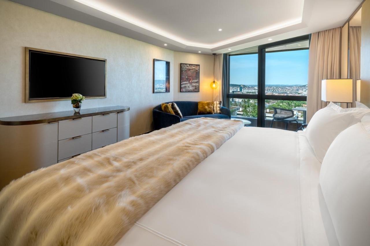 Chambre de Luxe avec Balcon - Dîner et Fête du Nouvel An Inclus au Studio Cinque