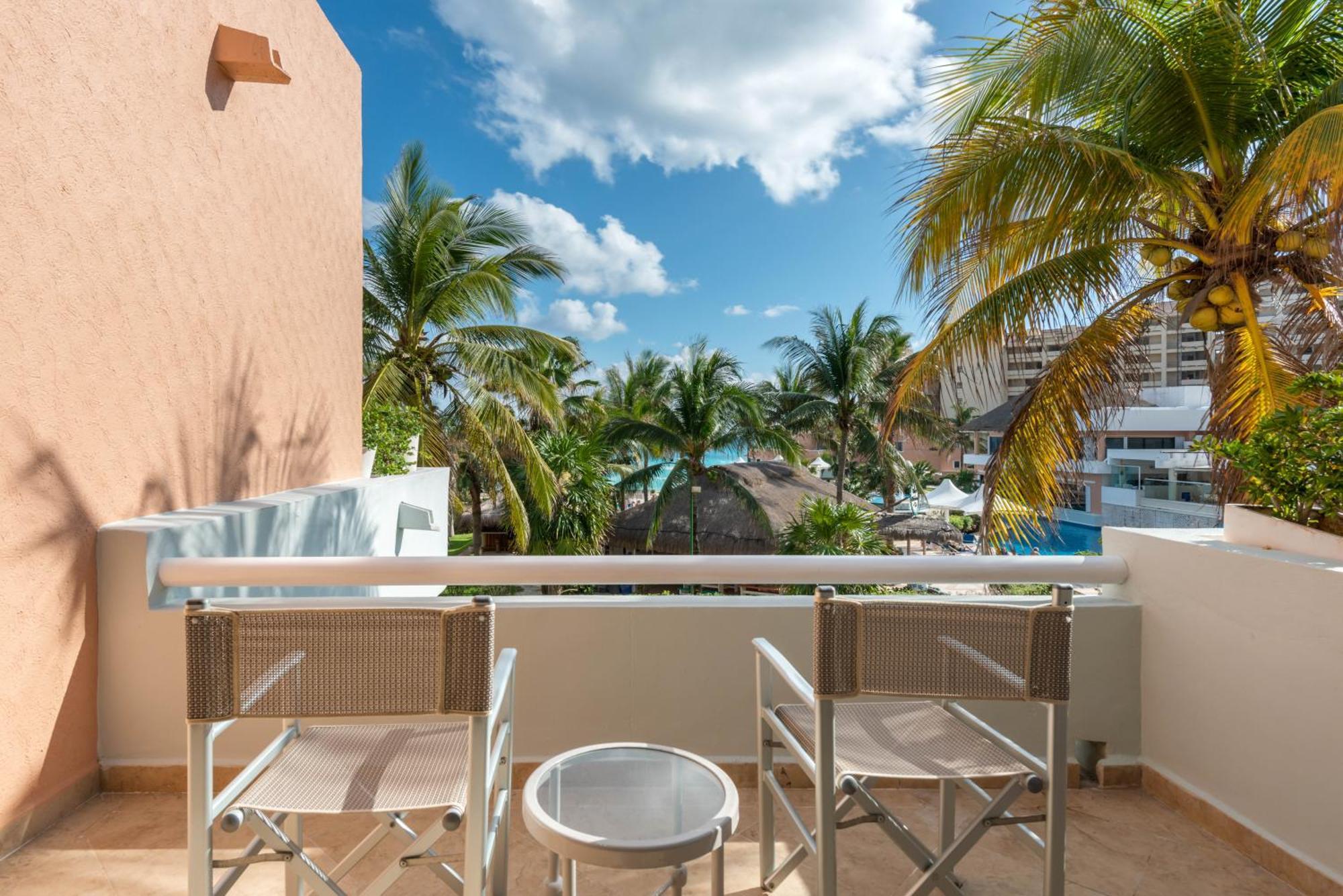 Four-Bedroom Premium Villa Two King Beds Two Double Beds Non-Smoking,1415211759:JPEG