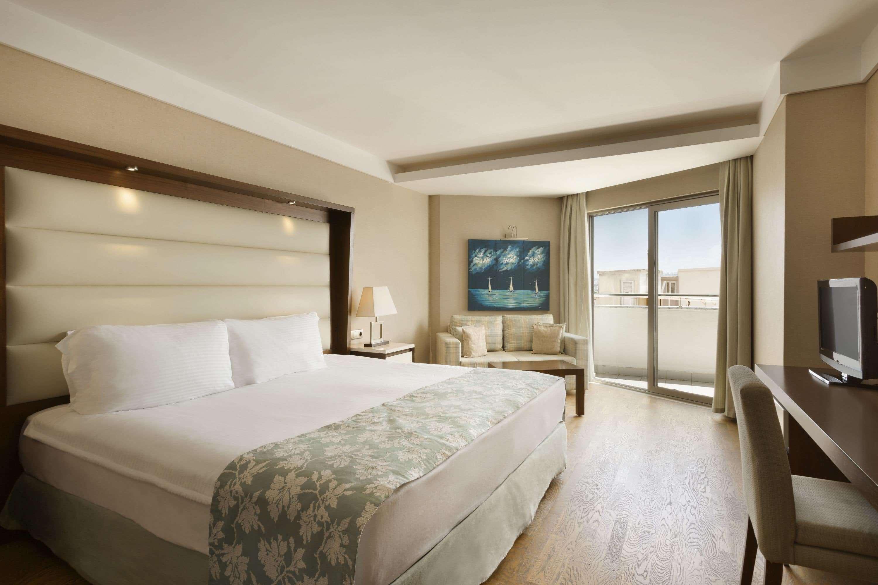 Chambre de Luxe - Vue Latérale sur Mer