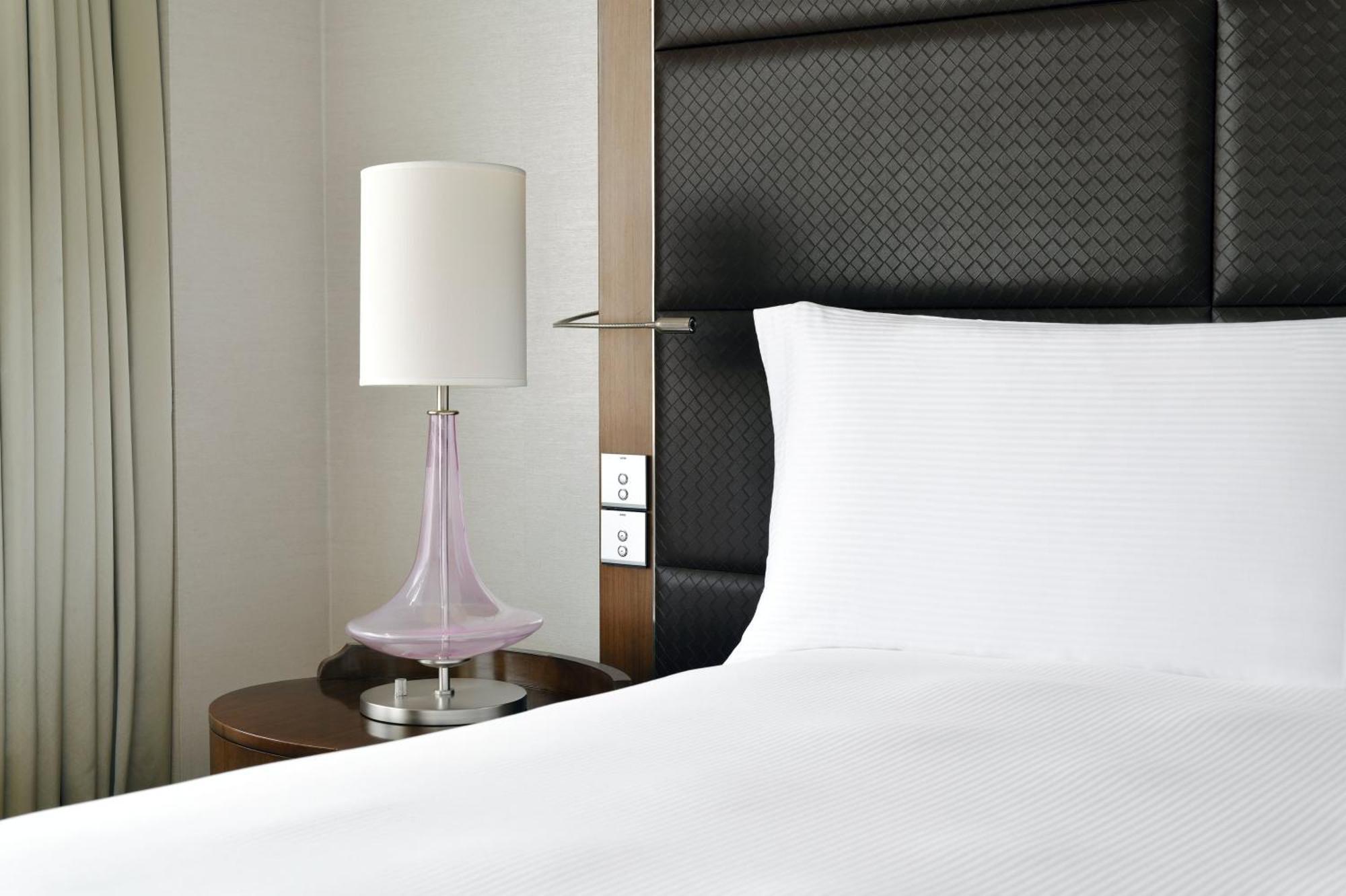 Chambre Lit King-Size Standard - Vue sur Front de Mer