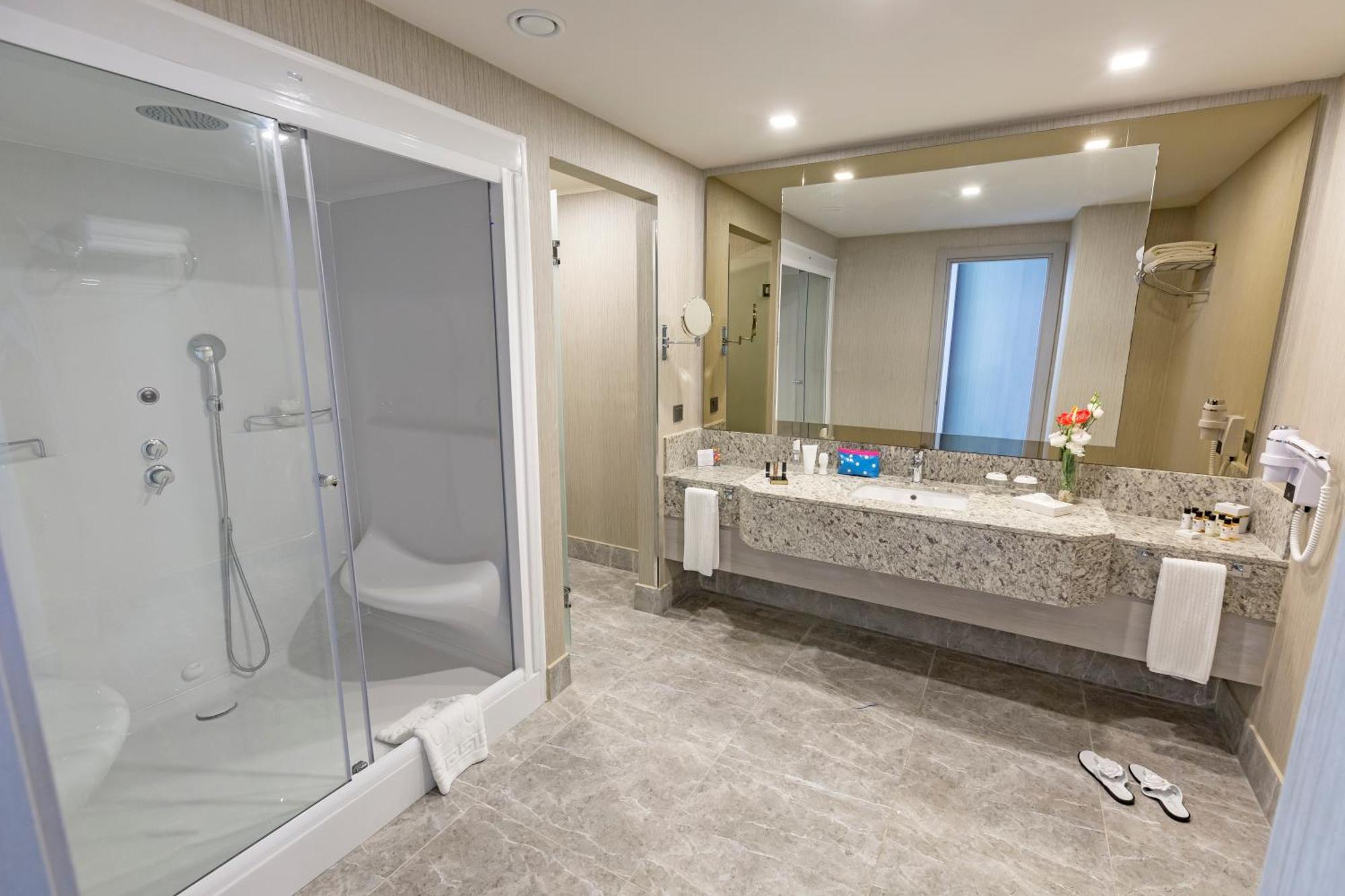 Chambre Familiale en Duplex - Vue sur Mer