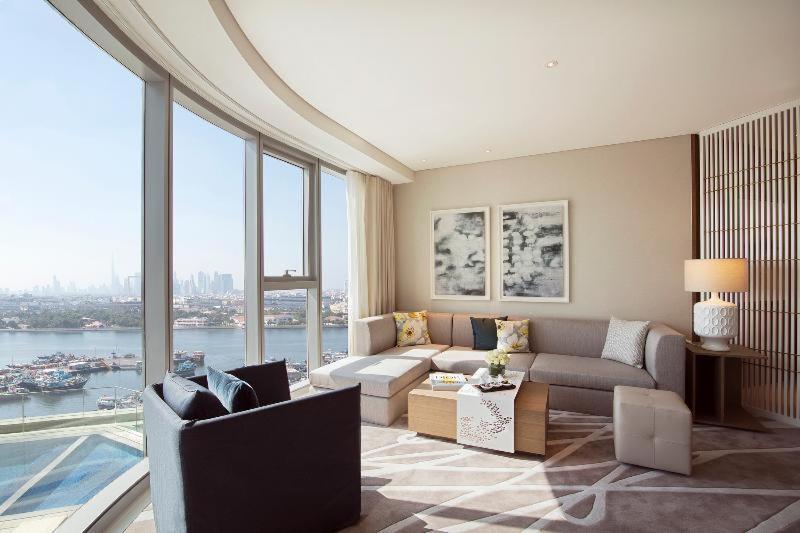 One Bedroom Suite with Lounge Access - 20% Discount in F&B