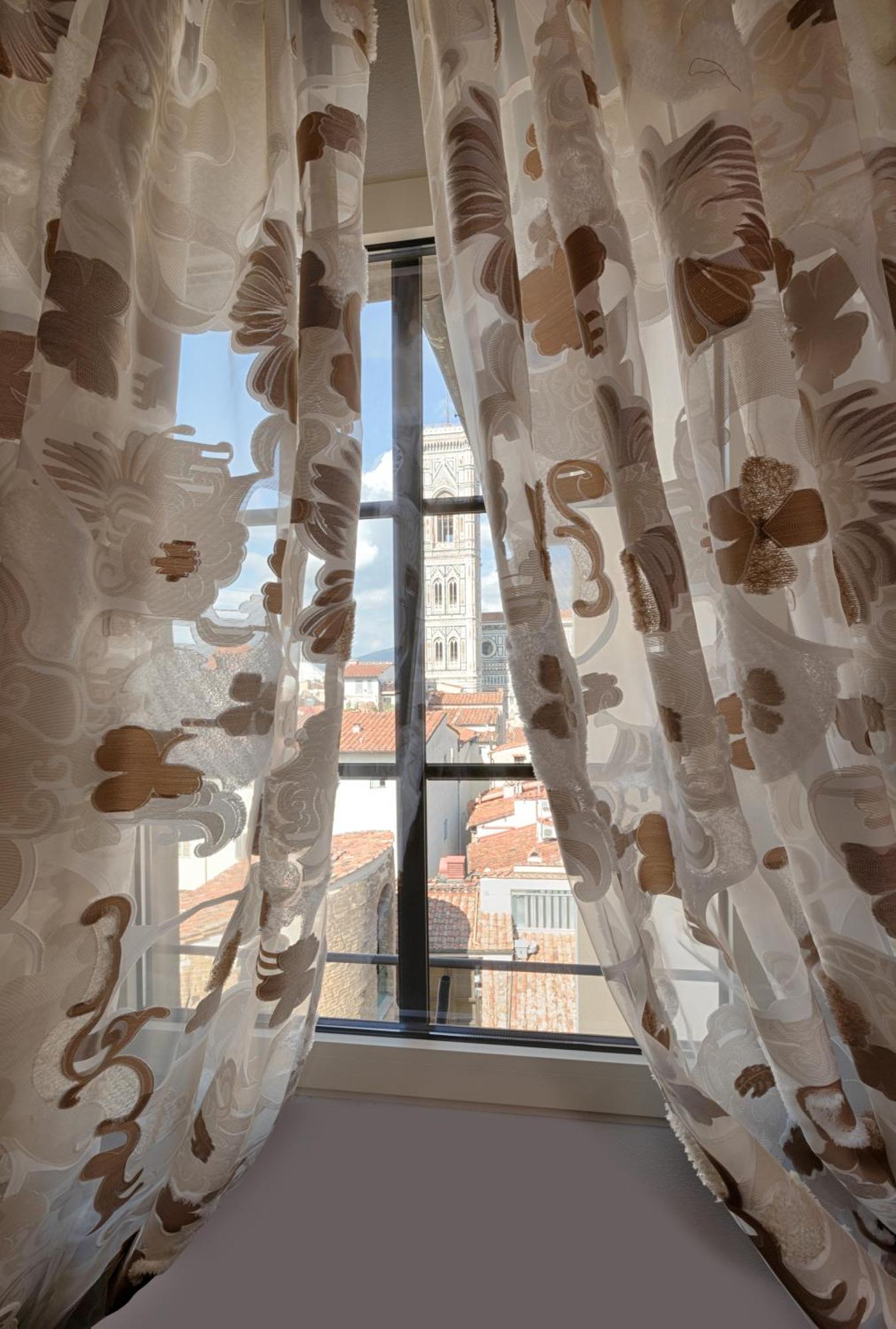 Laurent de Médicis - Suite Deluxe avec Baignoire d'hydromassage - Vue sur Duomo