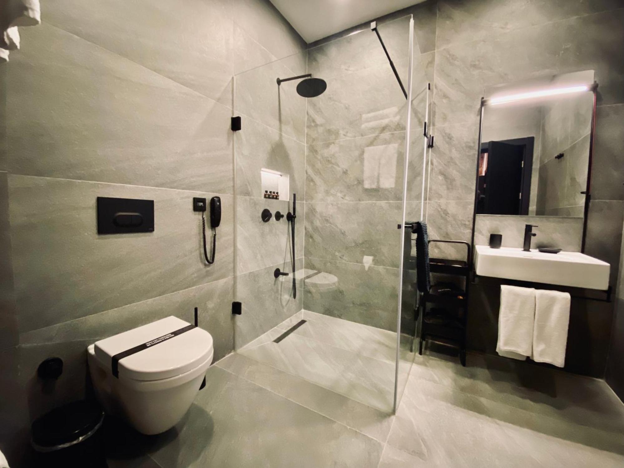 Standard Double Room Courtyard View,1285696900:JPEG