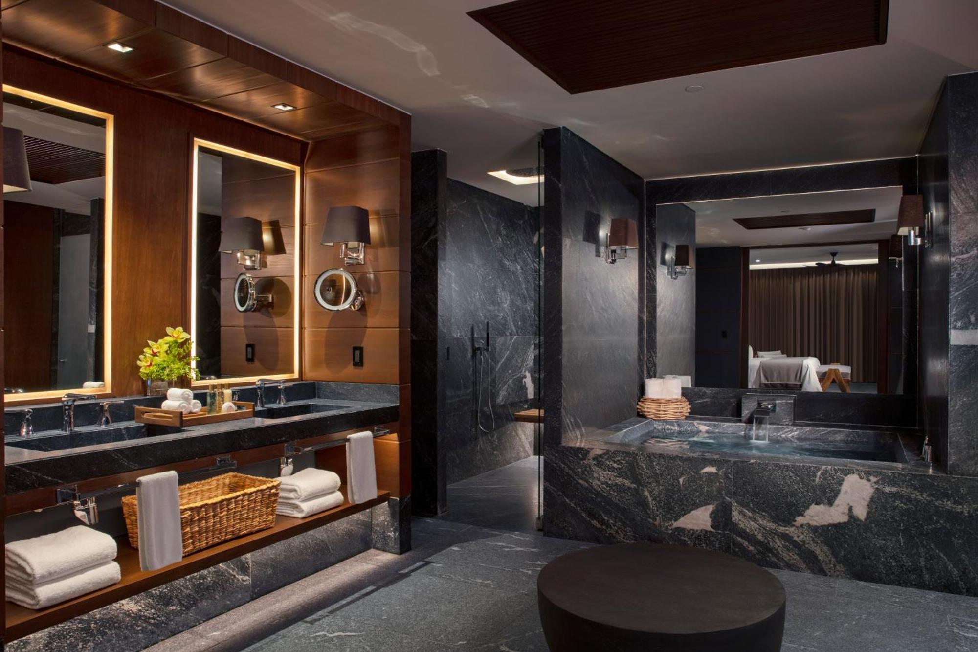 Suite Lit King-Size Principale Club Privilège Côté Océan
