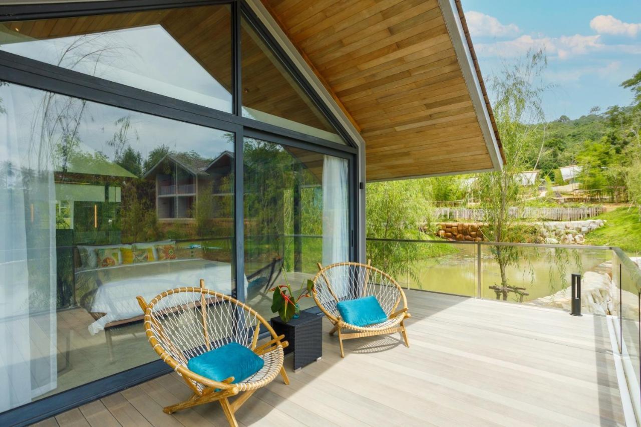Villa 1 Chambre avec Balcon - Vue sur Lagon - Transfert Régulier en Bateau