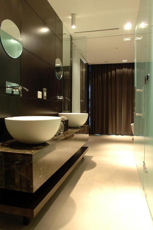 Suite Exécutive Lit King-Size avec Accès au Salon Exécutif