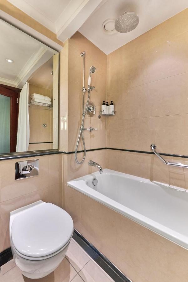 Chambre Lit King-Size Premium - Vue sur Parc