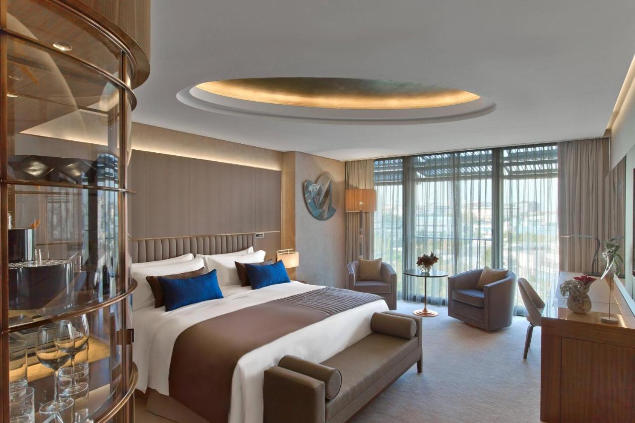 Deluxe King Room Macka Park View St Regis Butler Service,1413604757:JPEG
