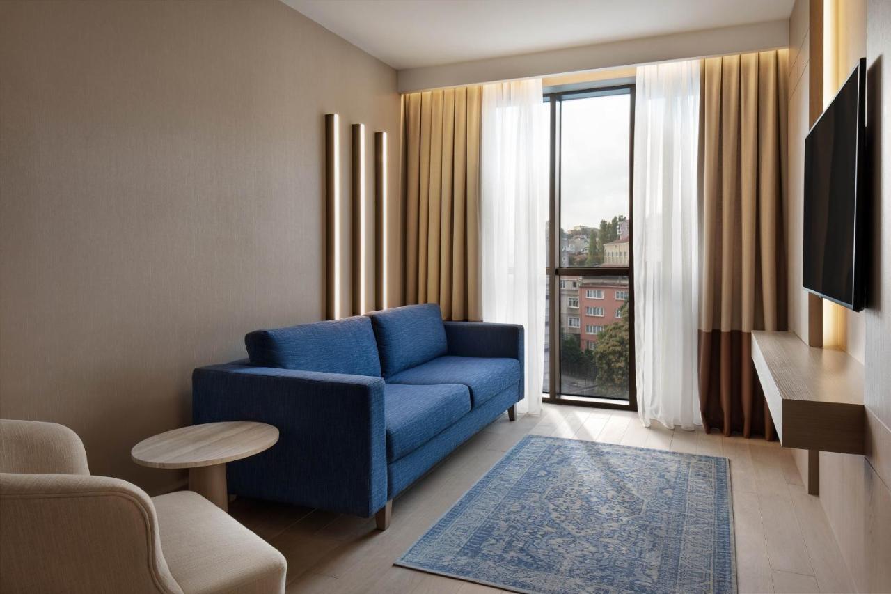 Suite Exécutive avec Accès au Salon