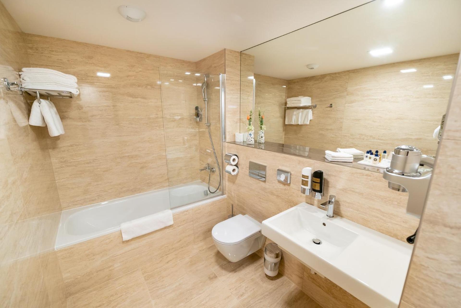 Classic Double or Twin Room extra bed,1433724607:JPEG