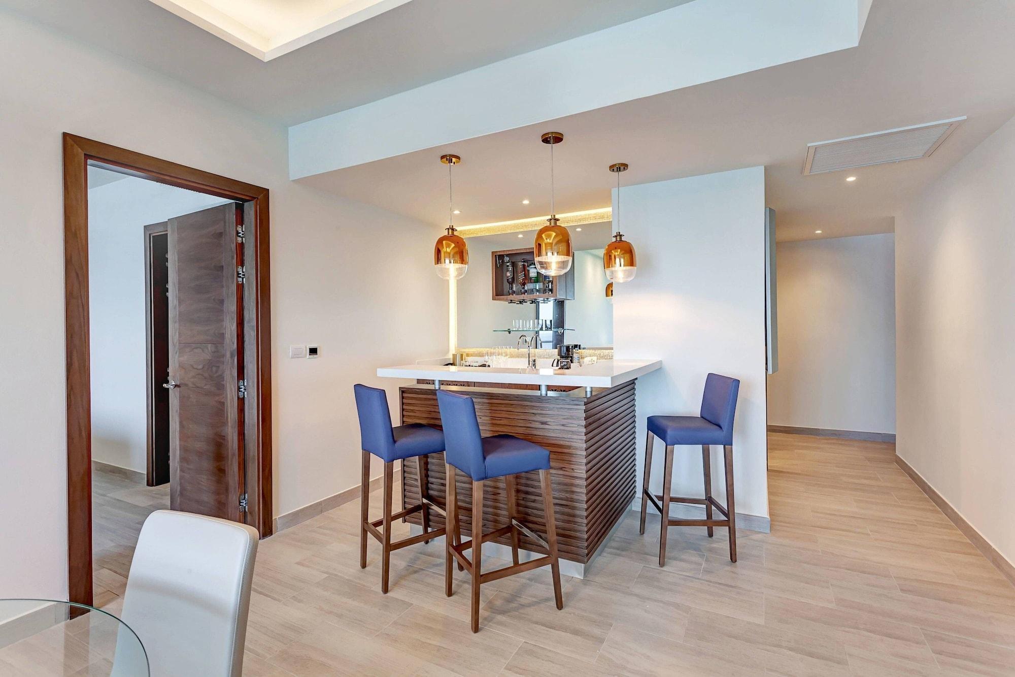 Suite Présidentielle 1 Chambre de Luxe Diamond Club – Côté Océan