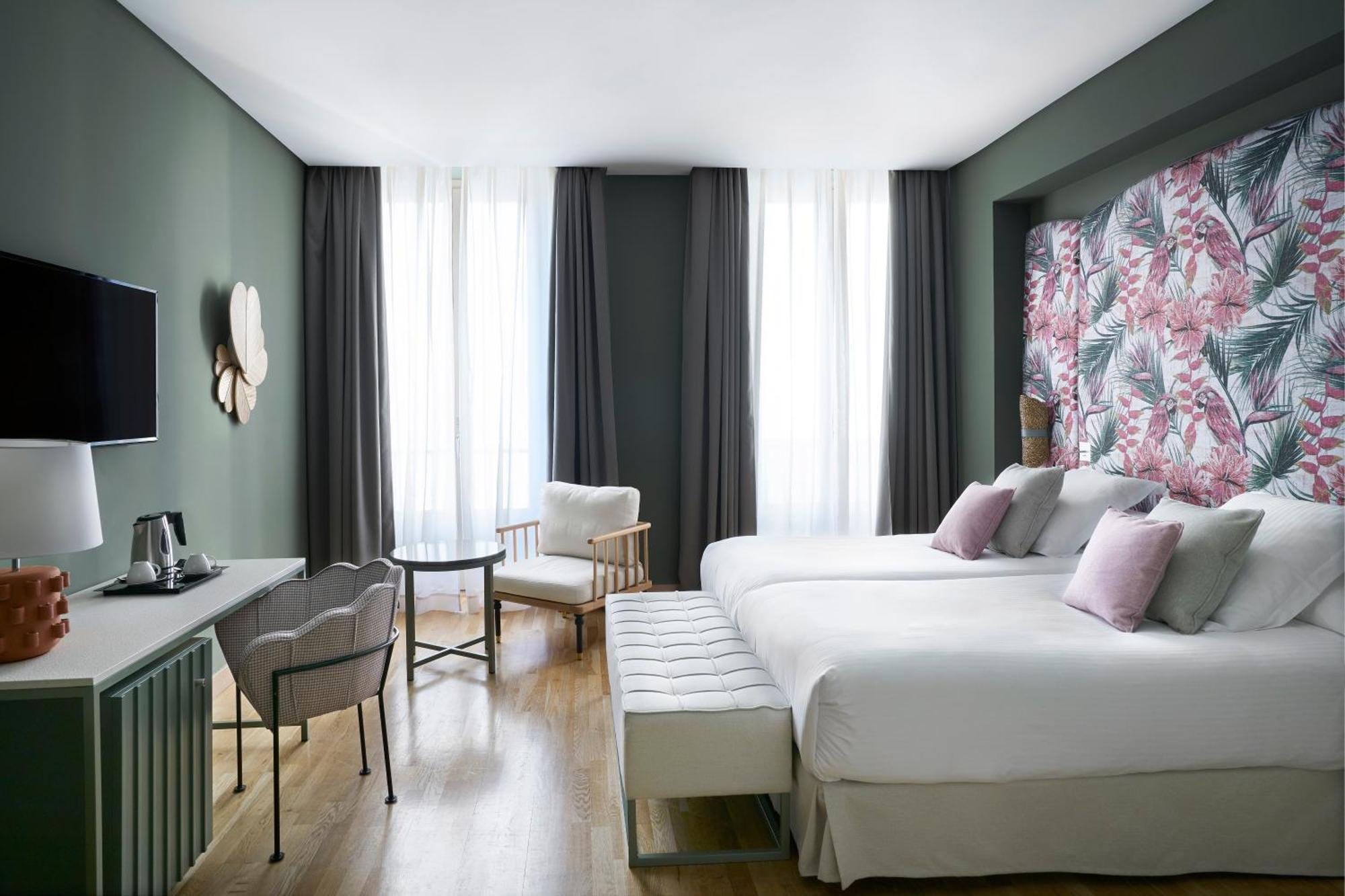 Chambre Triple Supérieure avec Balcon
