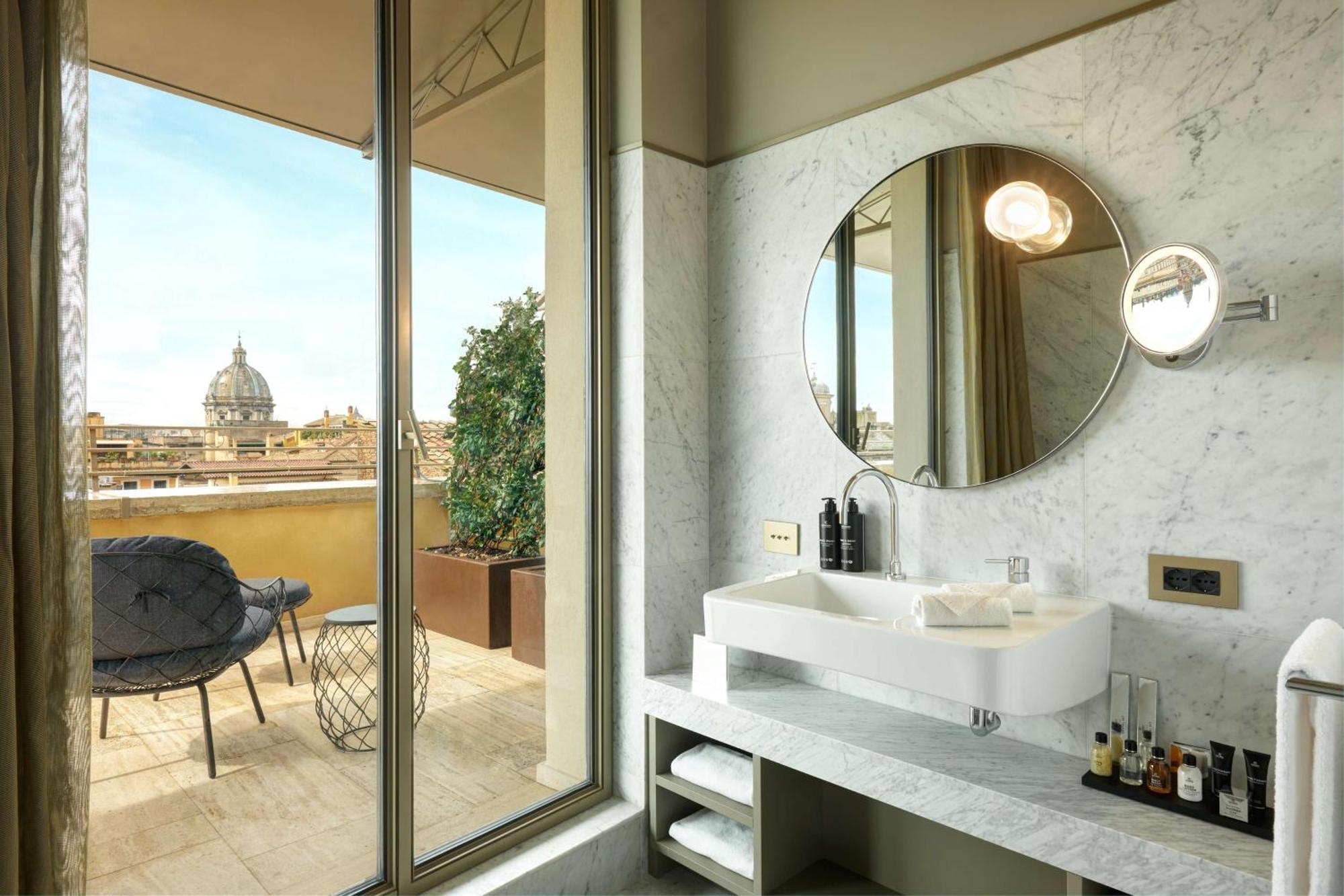Suite Junior avec Terrasse - Vue sur la Ville