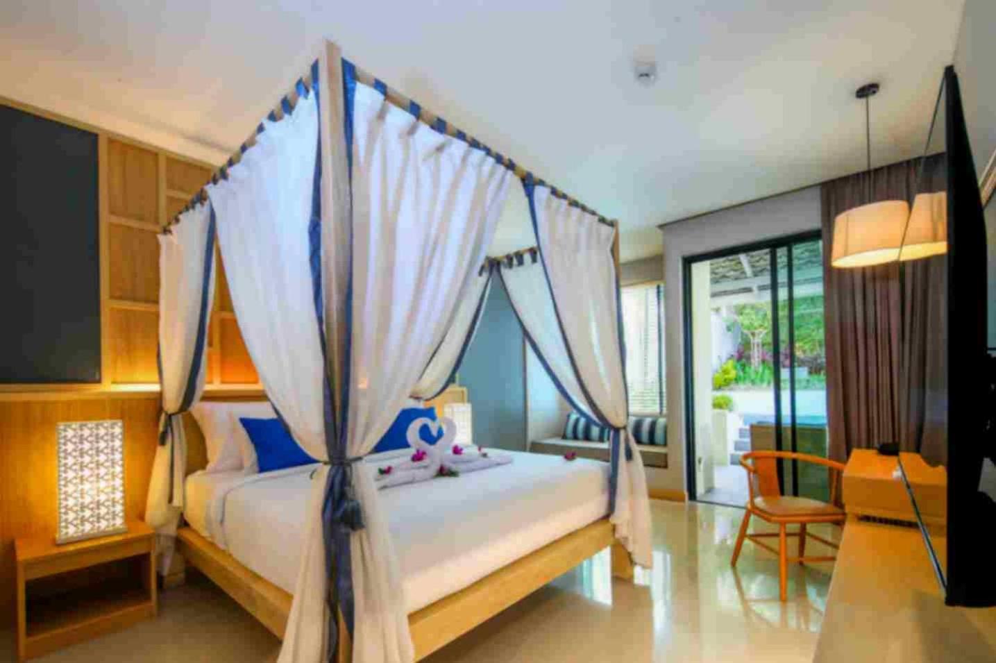 Villa 2 chambres avec massage à l’huile d’une heure gratuit, valable 1 fois pour 4 personnes- réservation à partir du 8 mai.