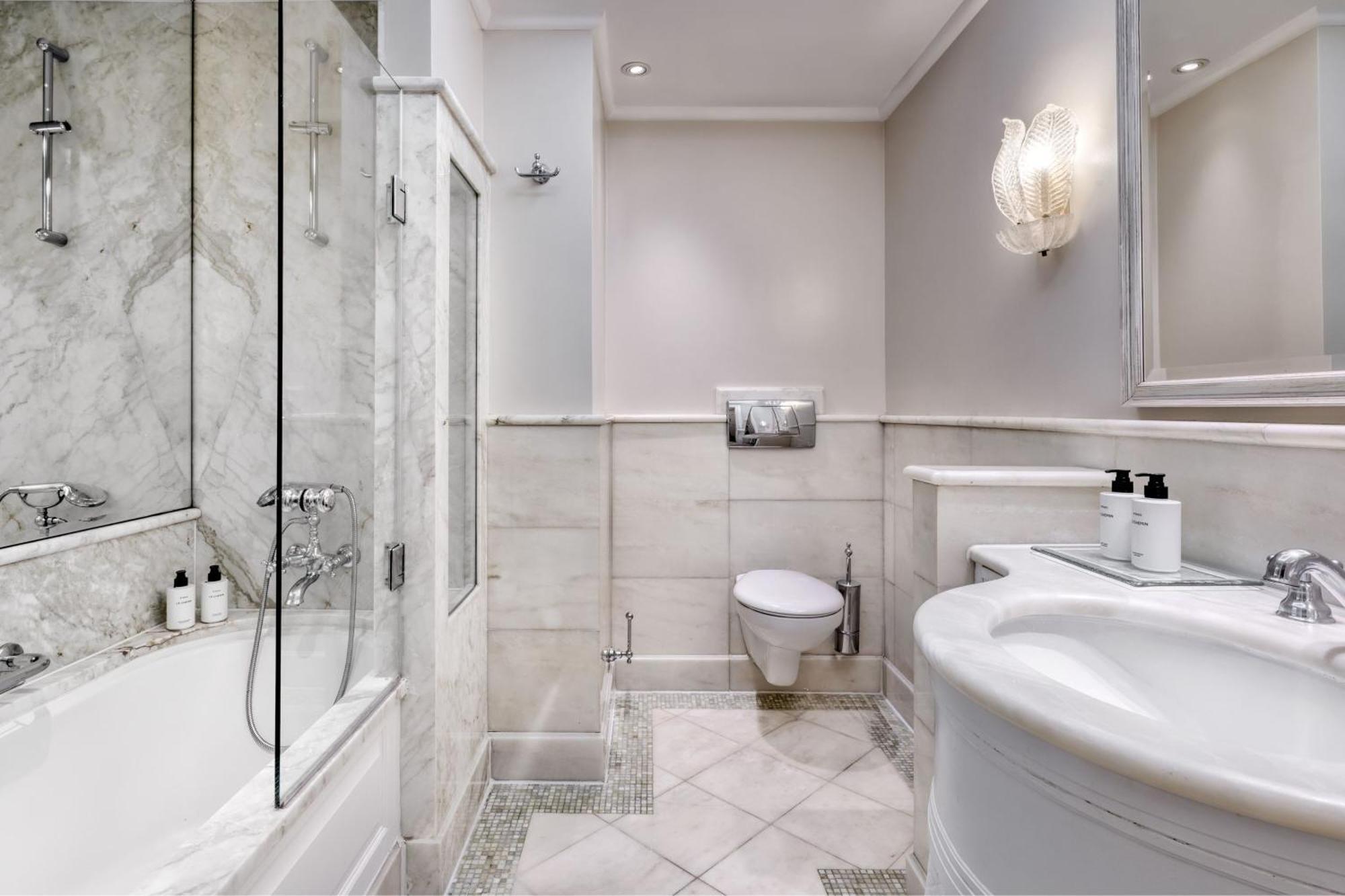 Chambre 2 Lits Jumeaux/Simples Classique - Vue sur Cour