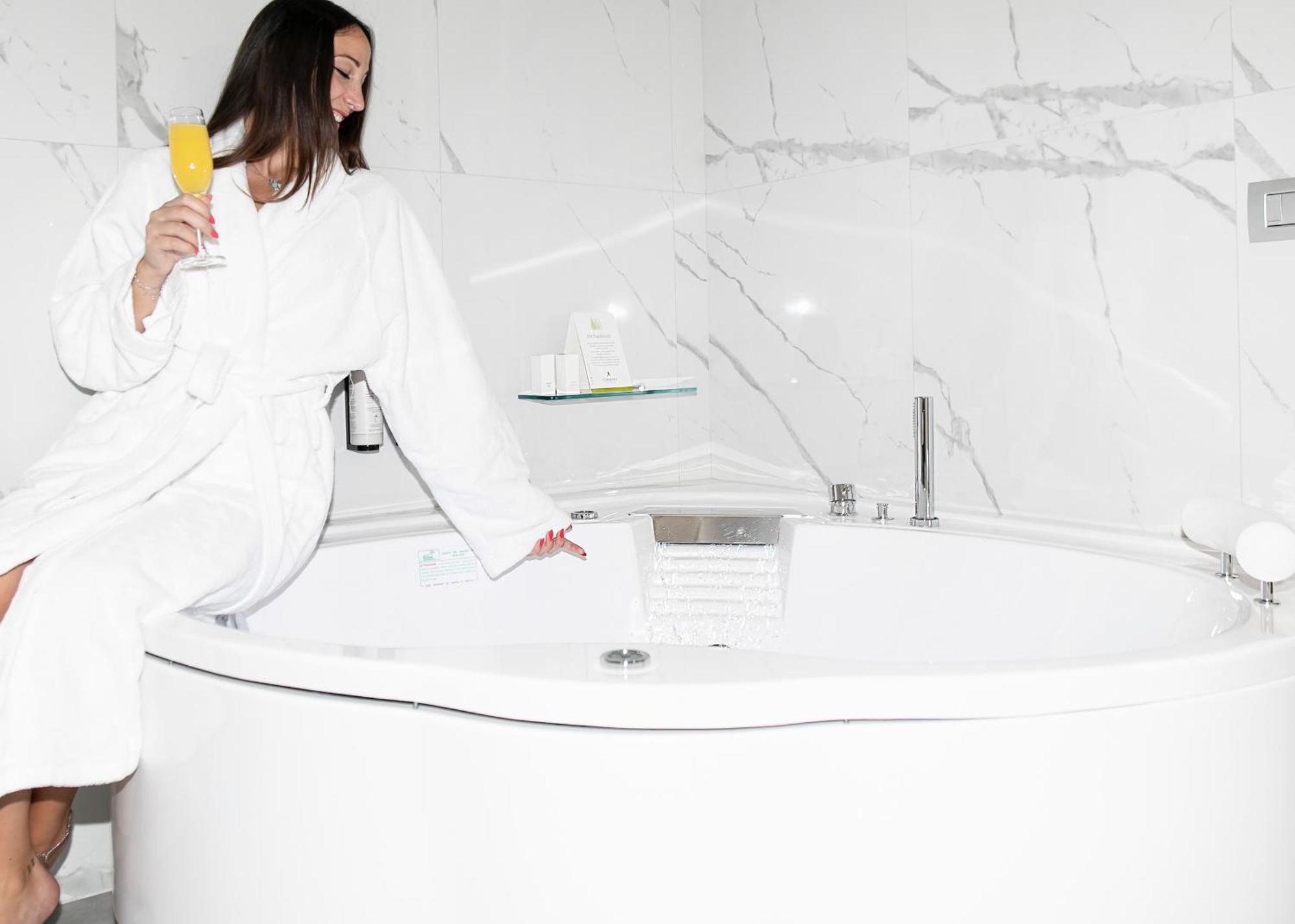 Suite avec Baignoire Spa