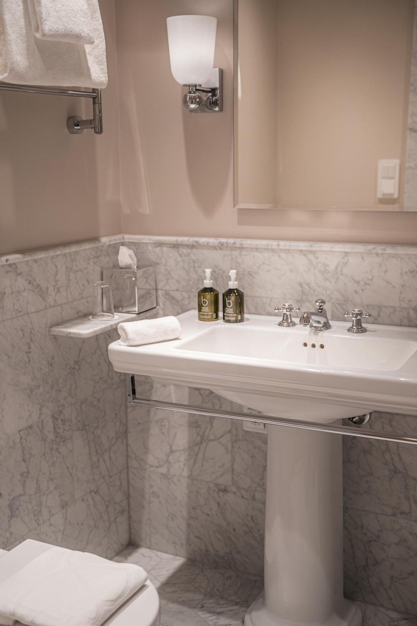 Superior Room,1706782908:JPEG