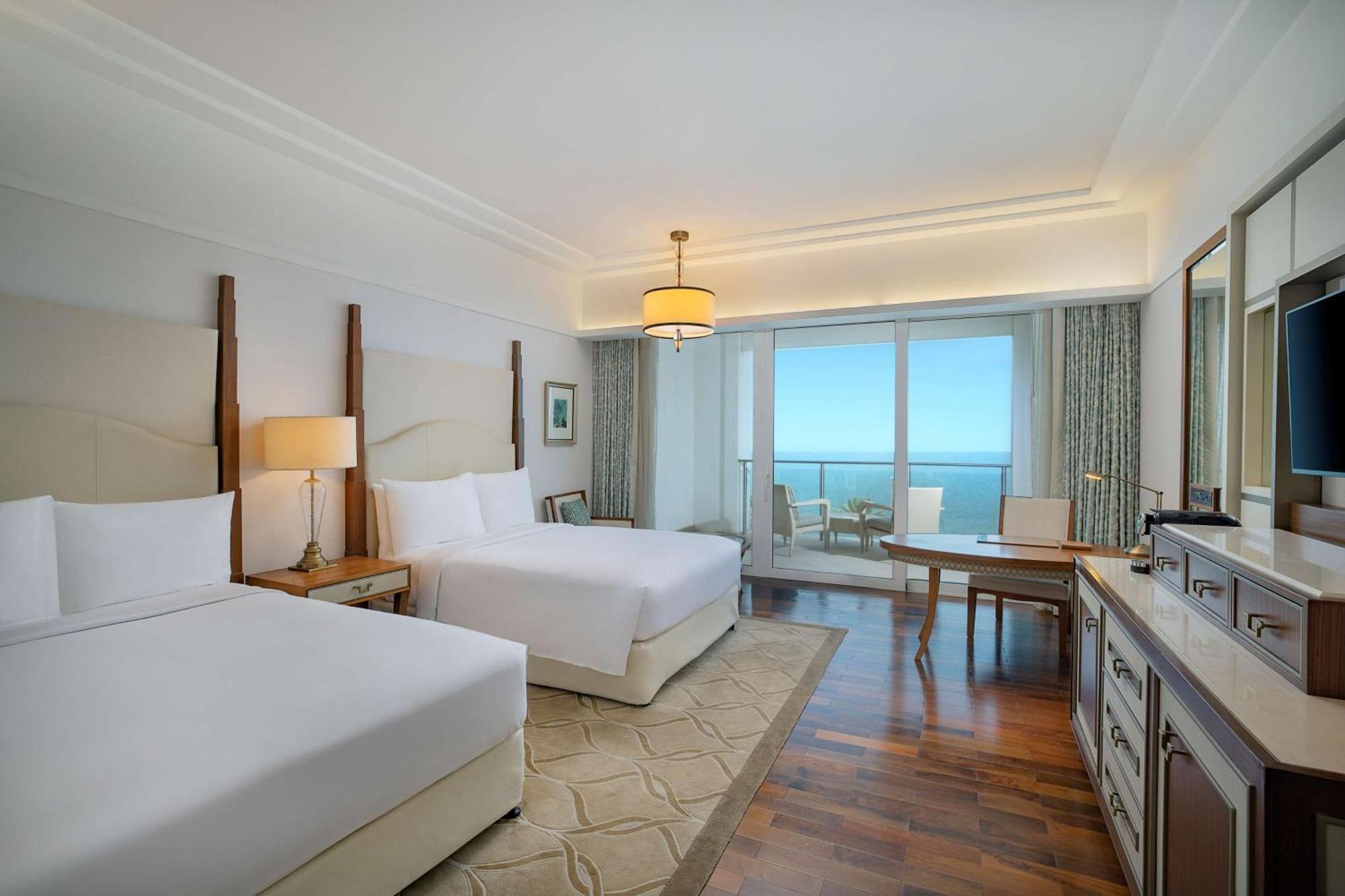 Club Queen Room Two Queen Beds Sea View,1547854468:JPEG