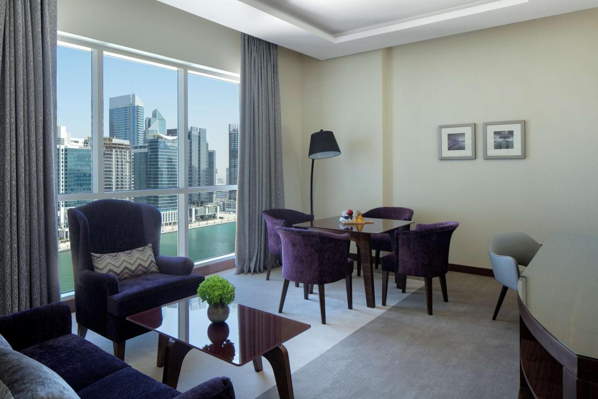 Suite avec Accès au Salon - Vue sur Centre-Ville