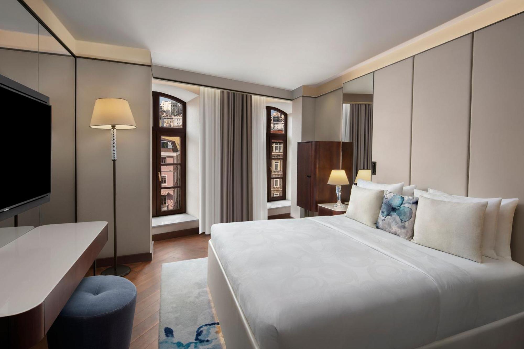 Chambre Lit King-Size Deluxe - Vue sur Ville
