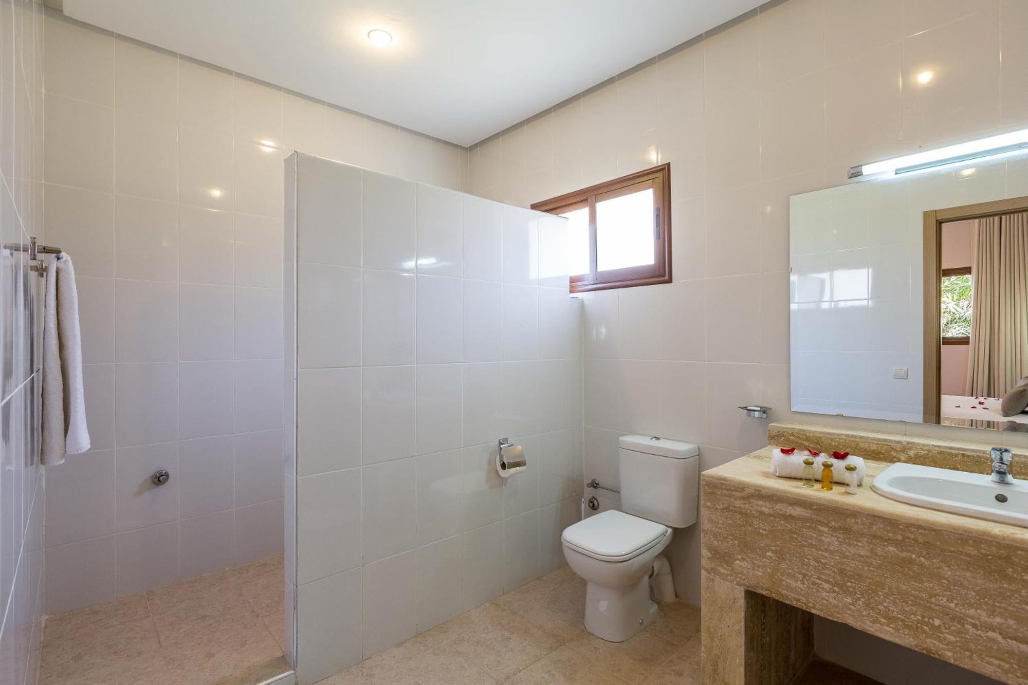Villa 5 Chambres avec Piscine Privée
