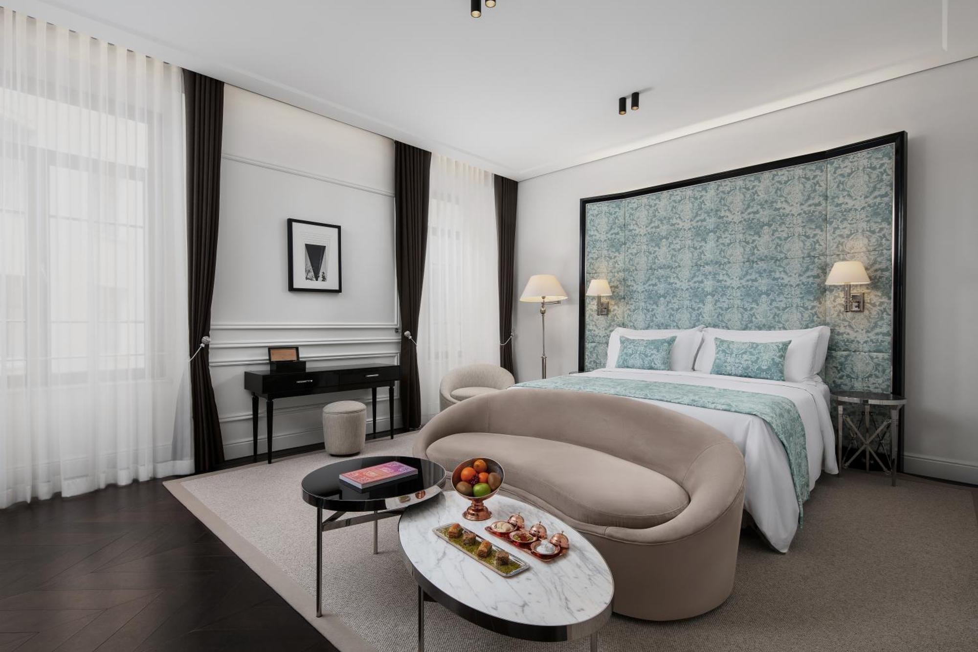 Suite Lit King-Size Sanasaryan Han