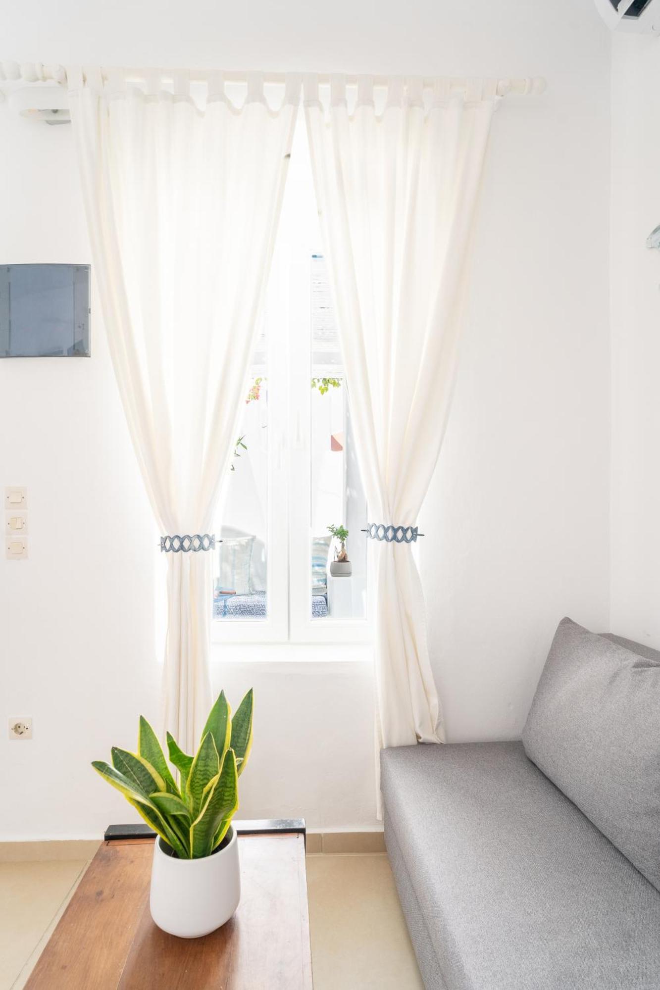 Deluxe Studio with Veranda,1598918702:JPEG