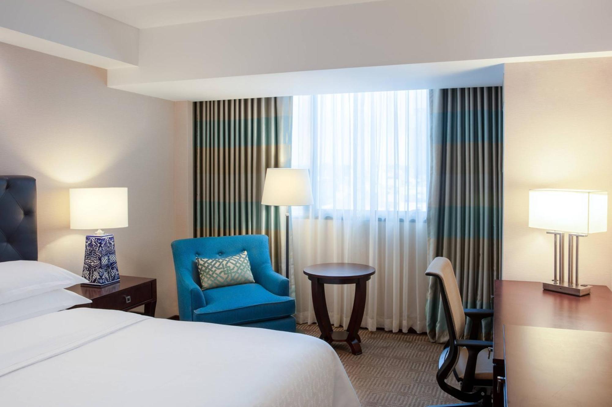 Chambre Affaires Deluxe avec 1 Lit Queen-Size - Tour Reforma