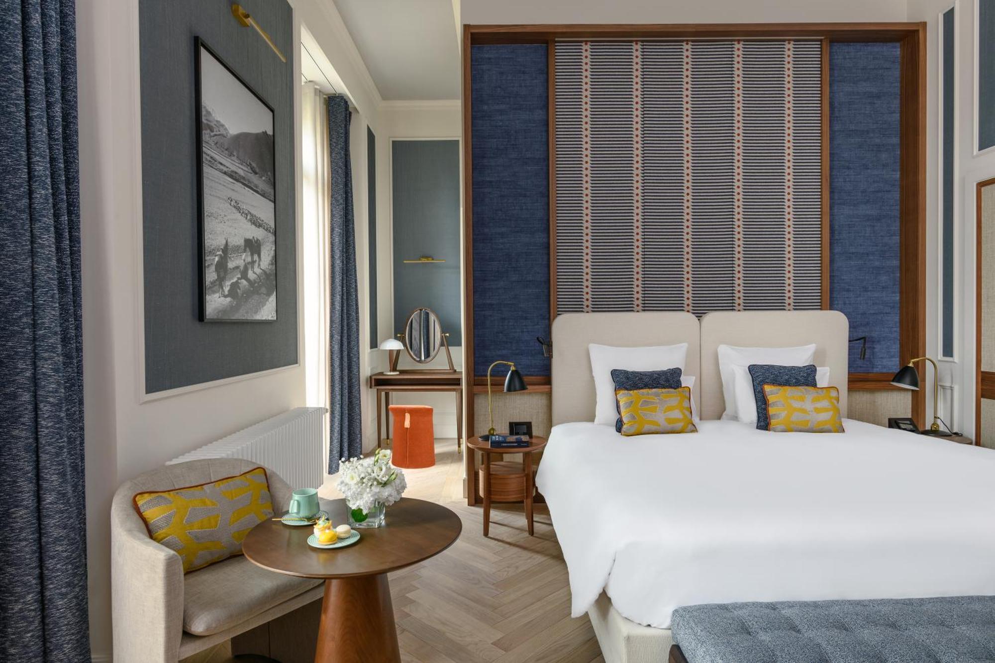 Traveller Deluxe,1630862141:JPEG