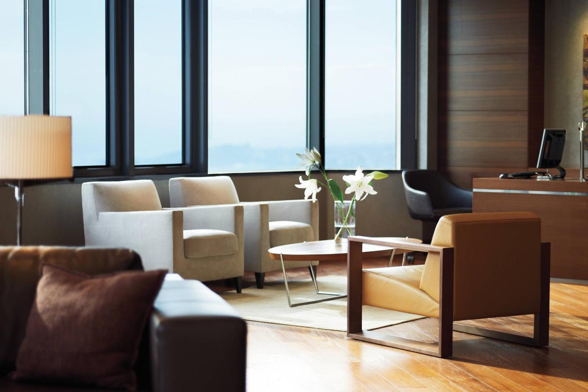 Suite Exécutive avec Accès au Salon Club - Vue sur Mer