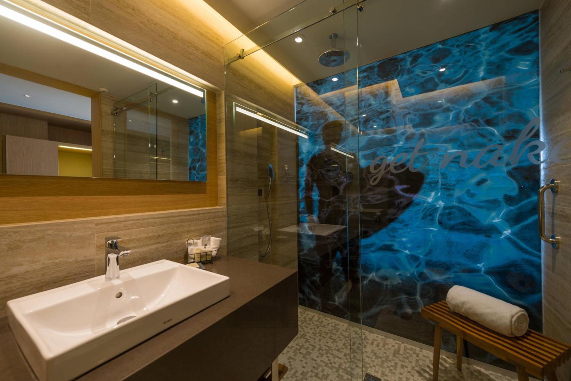 Standard Room Deluxe King,1642364209:JPEG