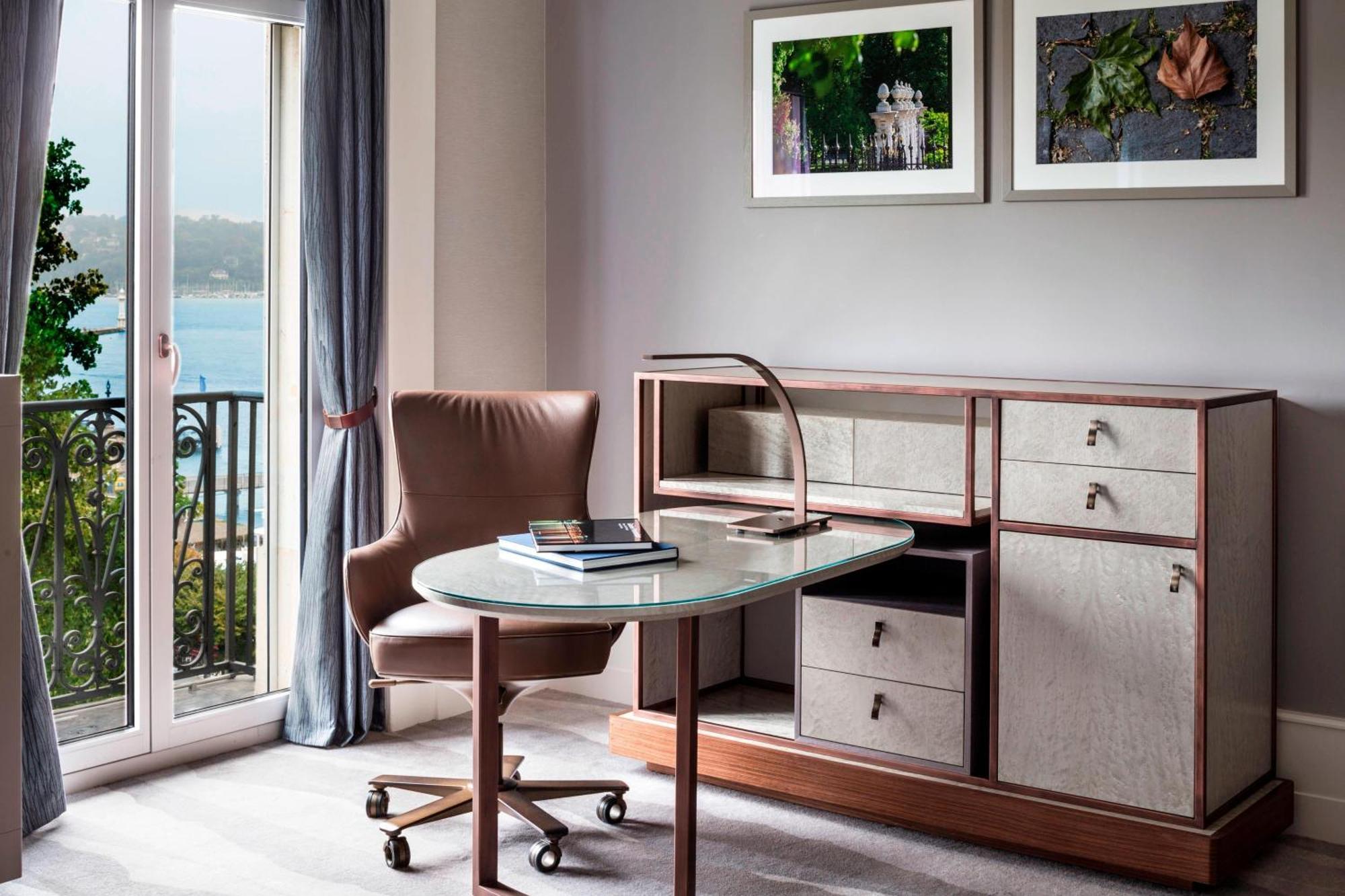 Deluxe Lake View, Guest room, 1 King, Lake view,1643140045:JPEG