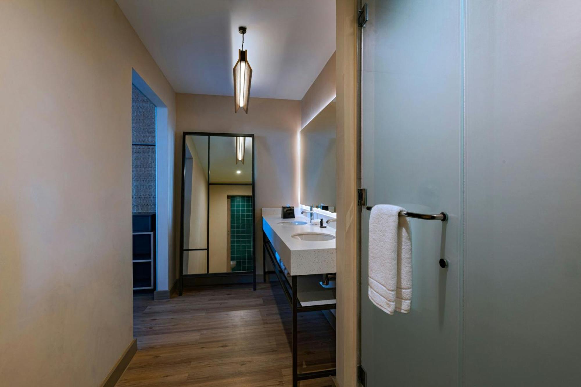 Suite Lit King-Size - Niveau Pataugeoire
