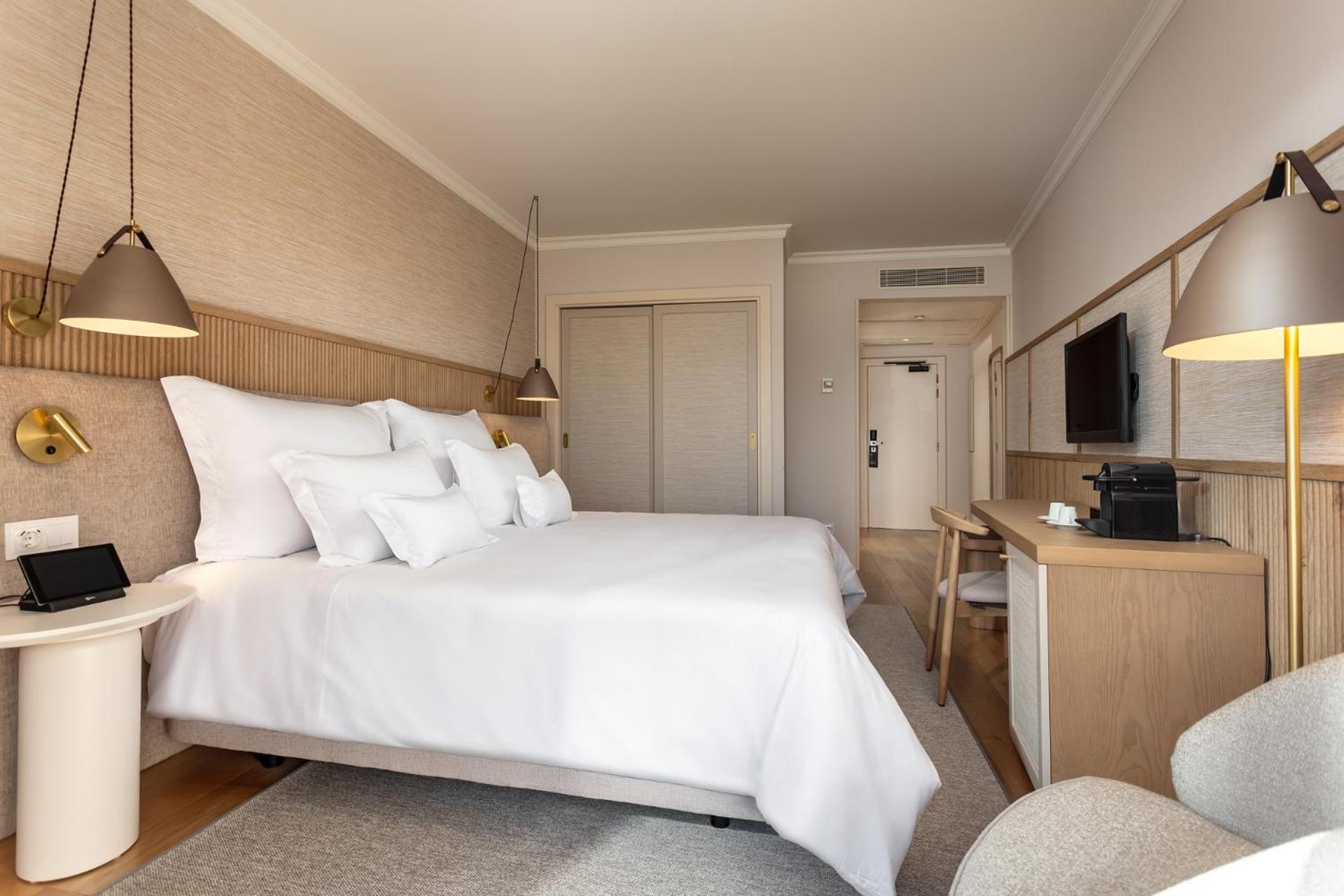 Chambre Double/ Lits Jumeaux - Vue sur le Complexe