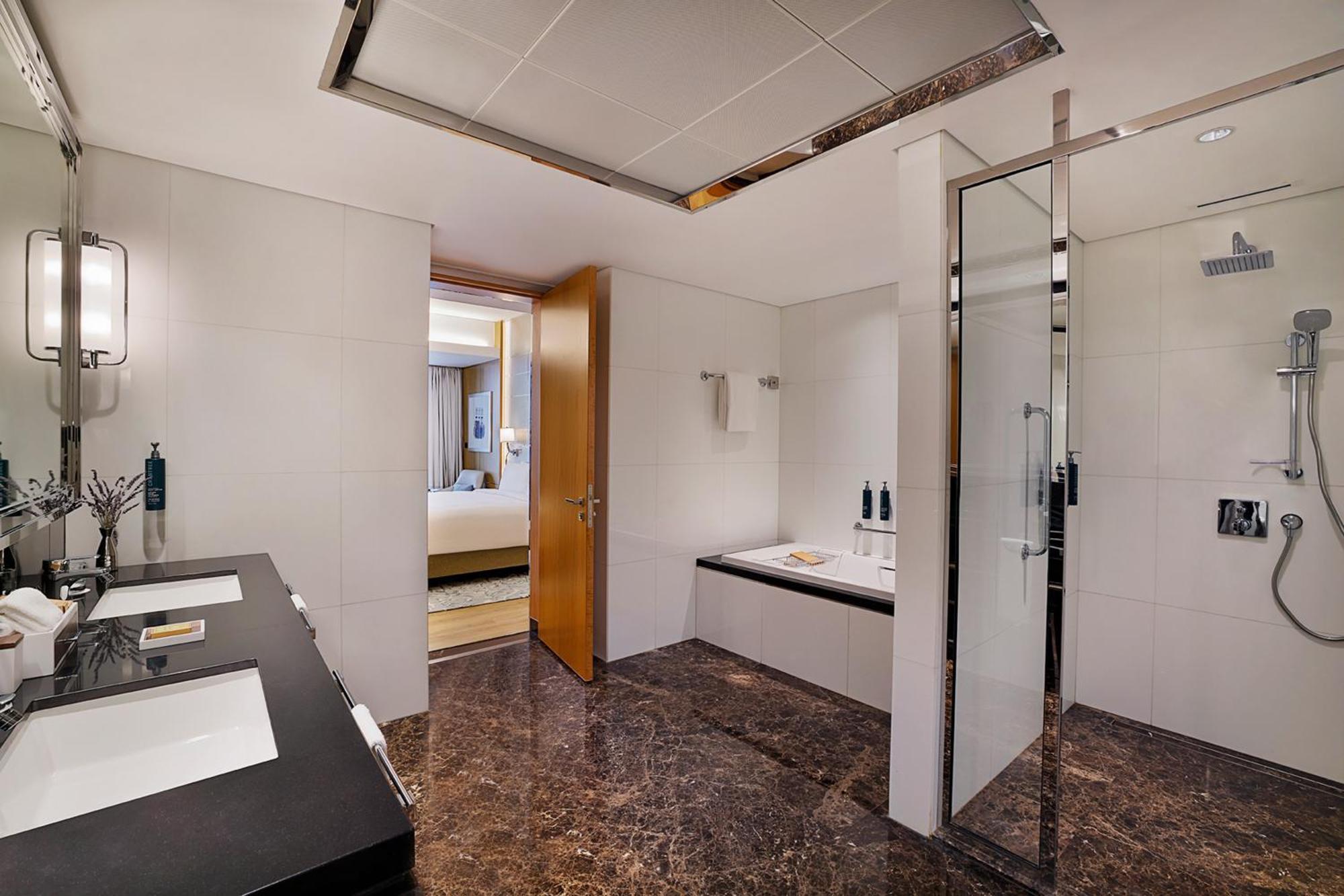 Suite 2 Chambres avec Accès au Salon - Vue sur Mer